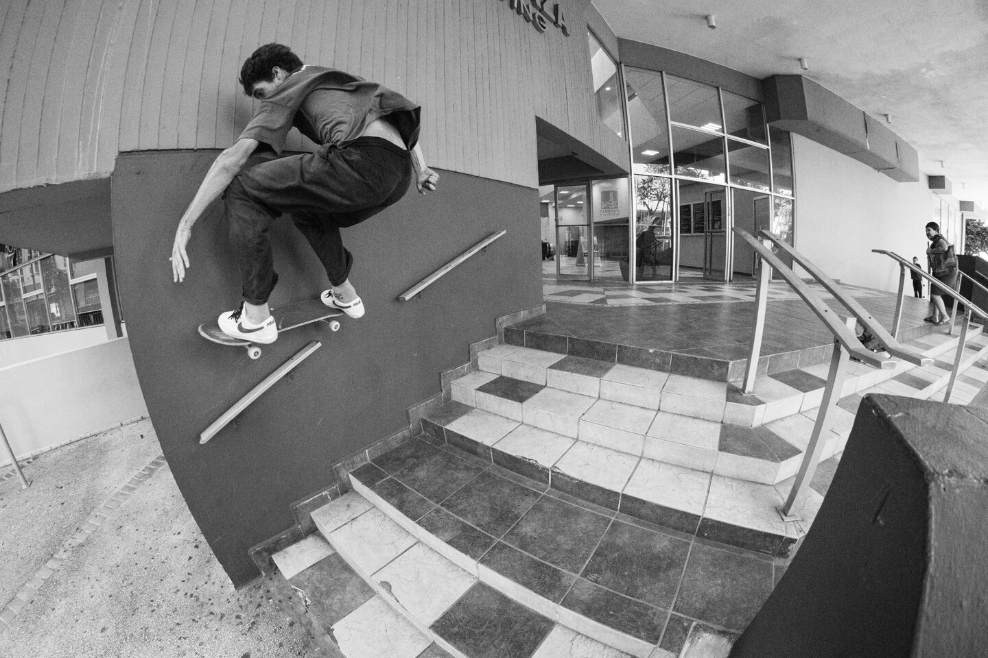 Nike sb on sale polar skate