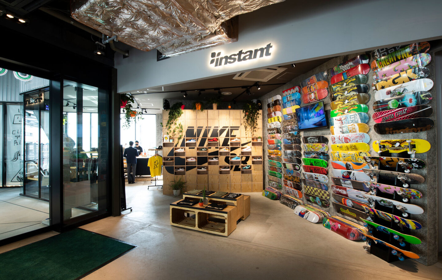 SKATEBOARD SHOP - TOKYO - Nike