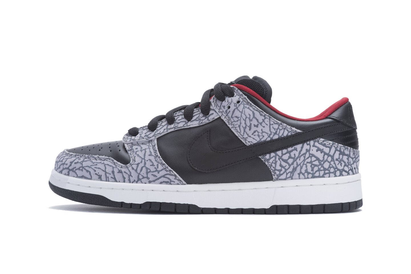 Nike SB elephant supreme dunks black cement 2002