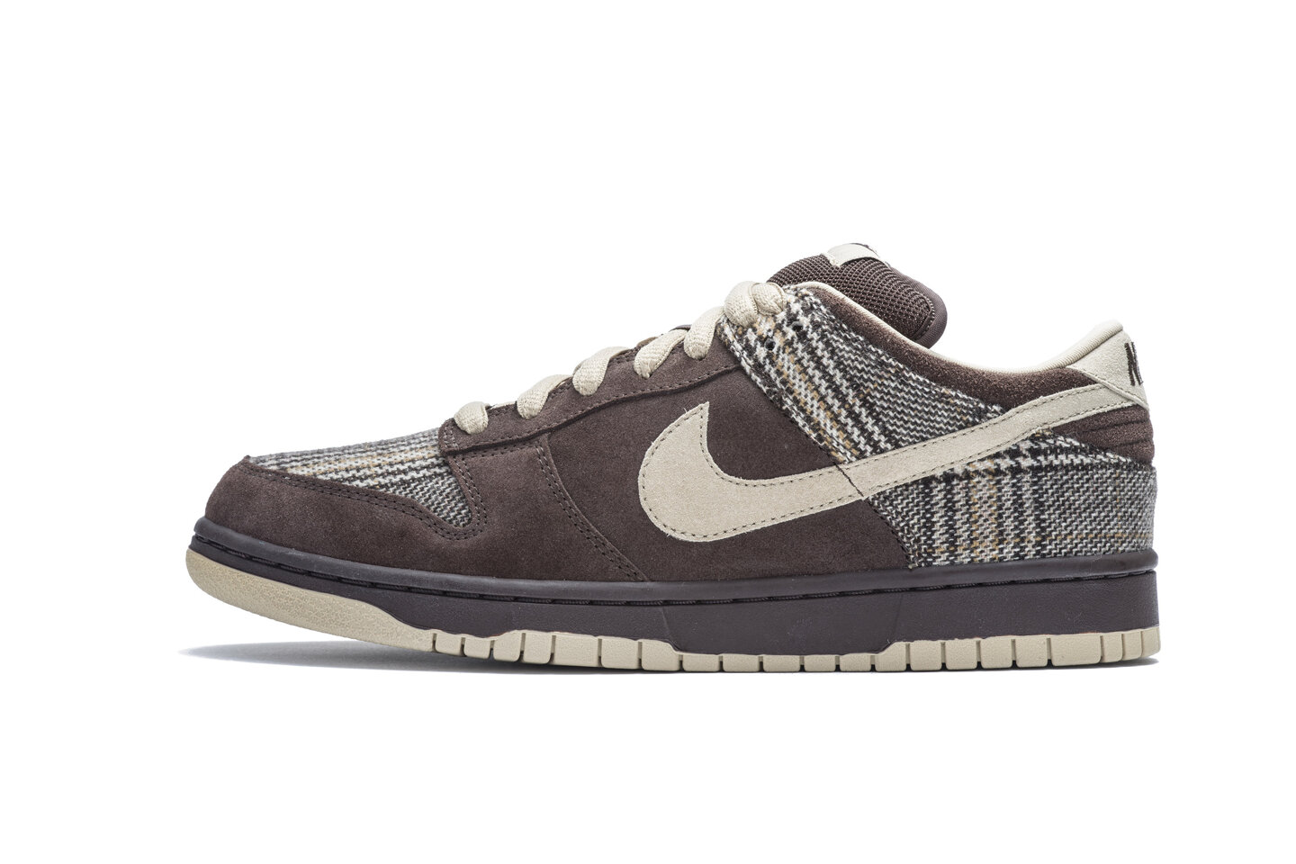 nike dunk sb low tweed