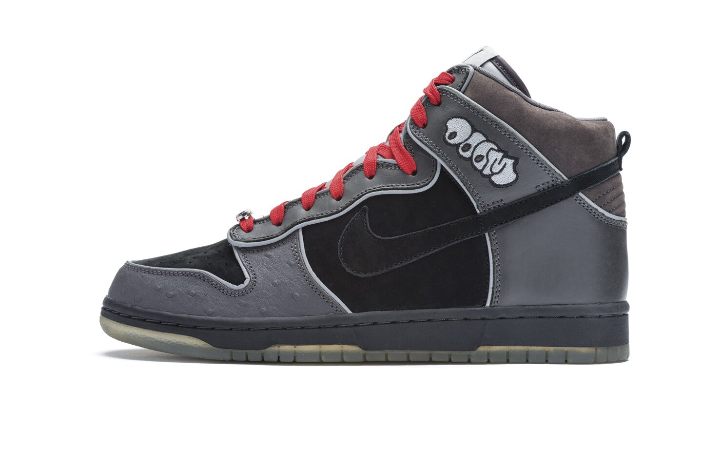 nike dunk mf doom