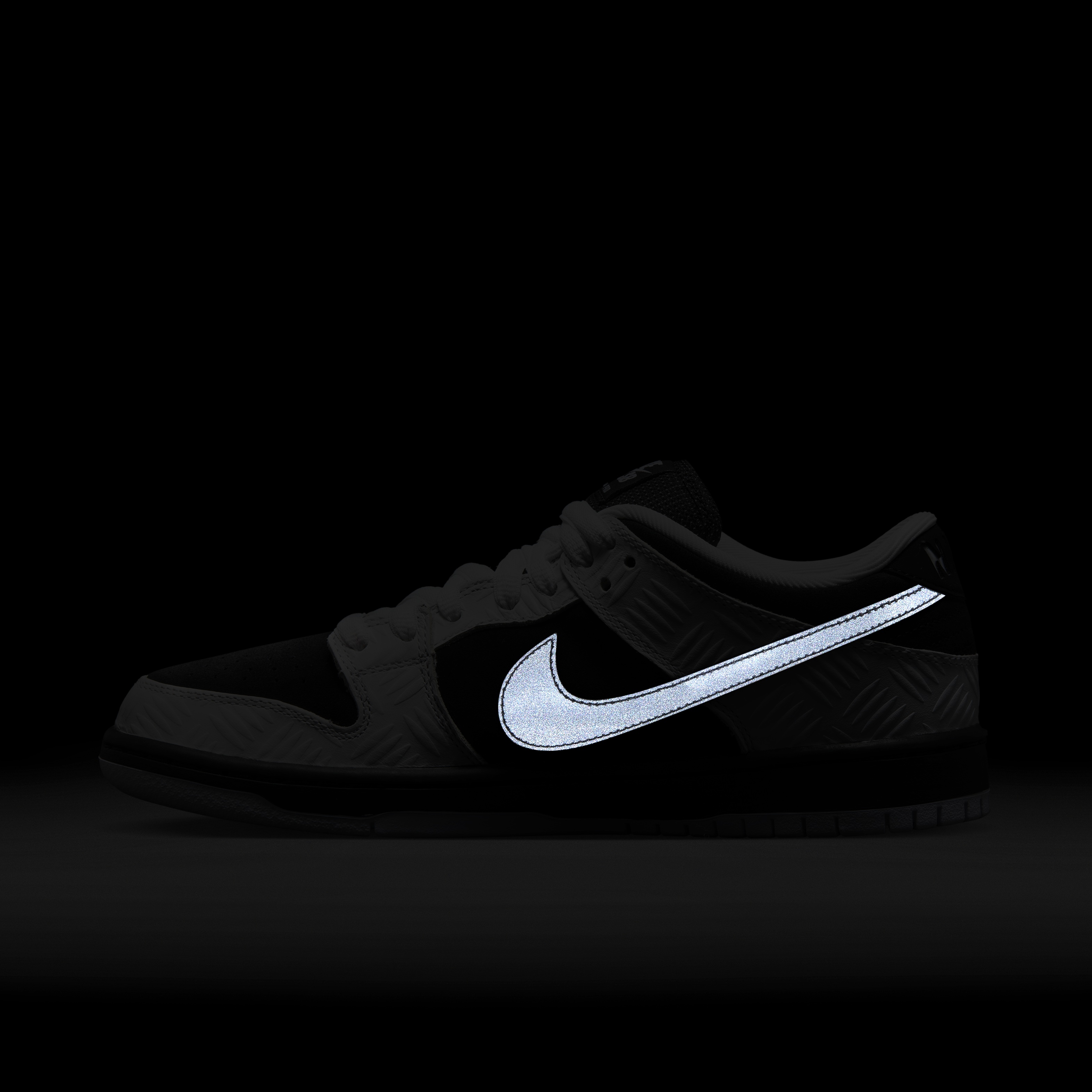 Tightbooth - Nike Skateboarding