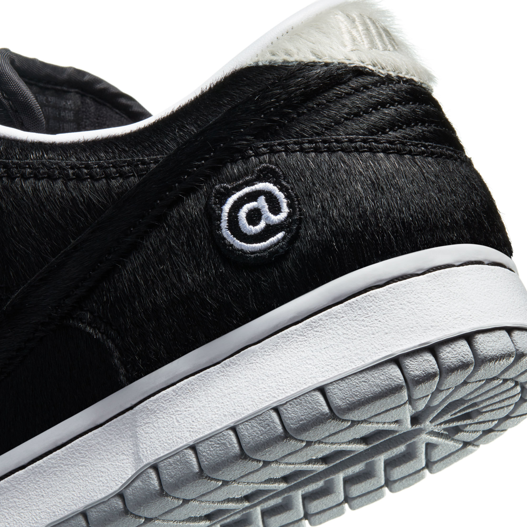 MEDICOM TOY - Nike Skateboarding