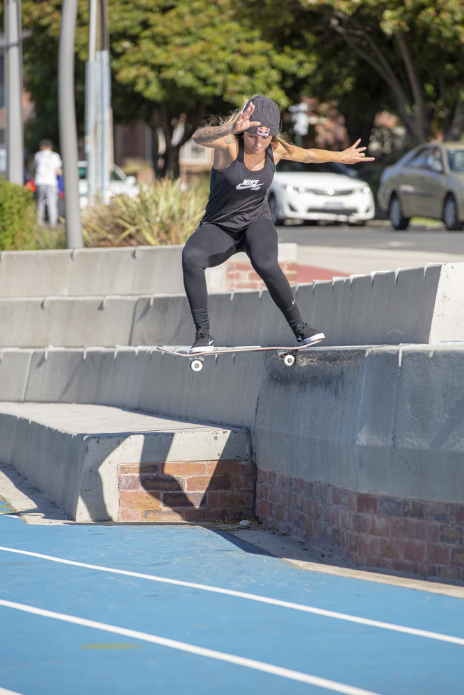 Leticia Bufoni - Nike Skateboarding