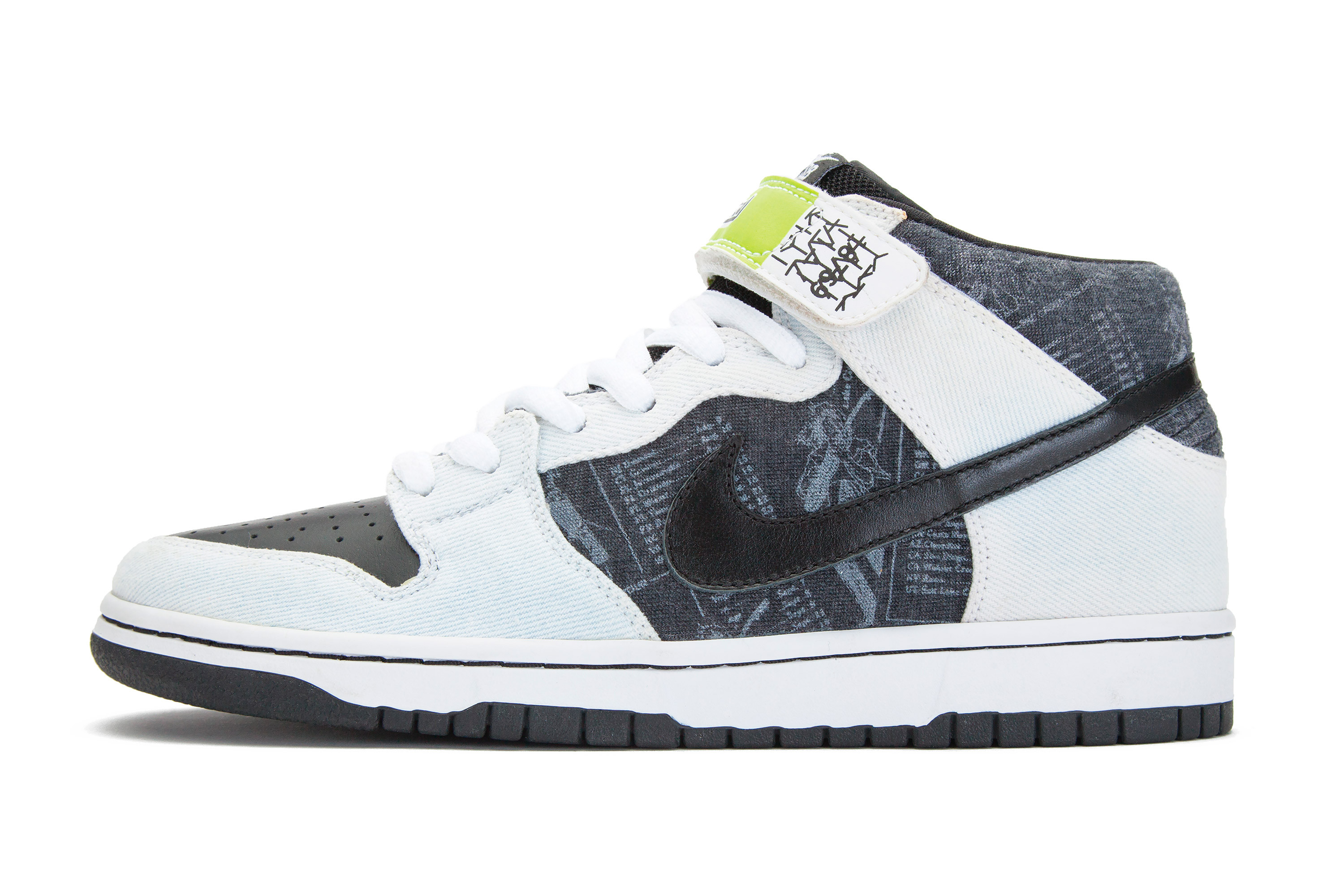 nike sb dunk mid with strap