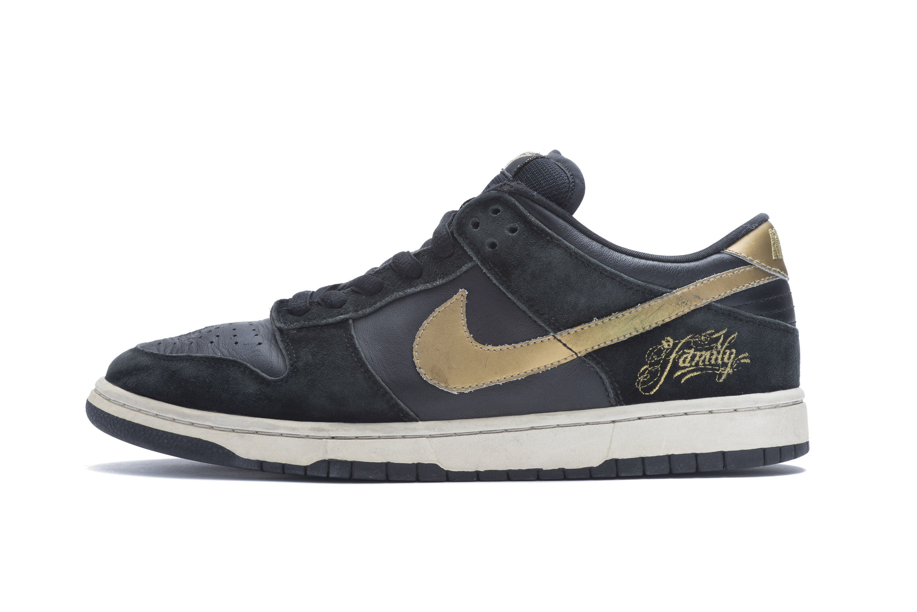 nike sb dunk low pro takashi