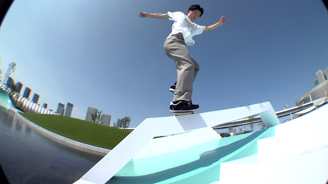 MEDICOM TOY - Nike Skateboarding